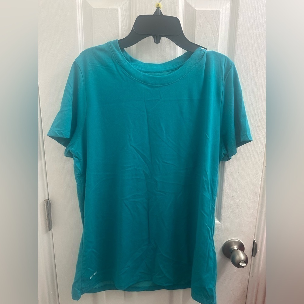 Nike dri fit tee